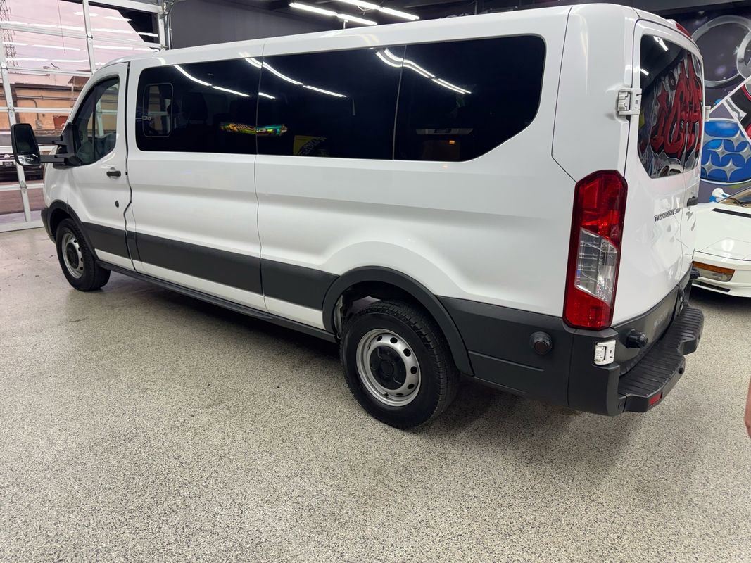 Used 2017 Ford Transit 350 XL RWD image 3