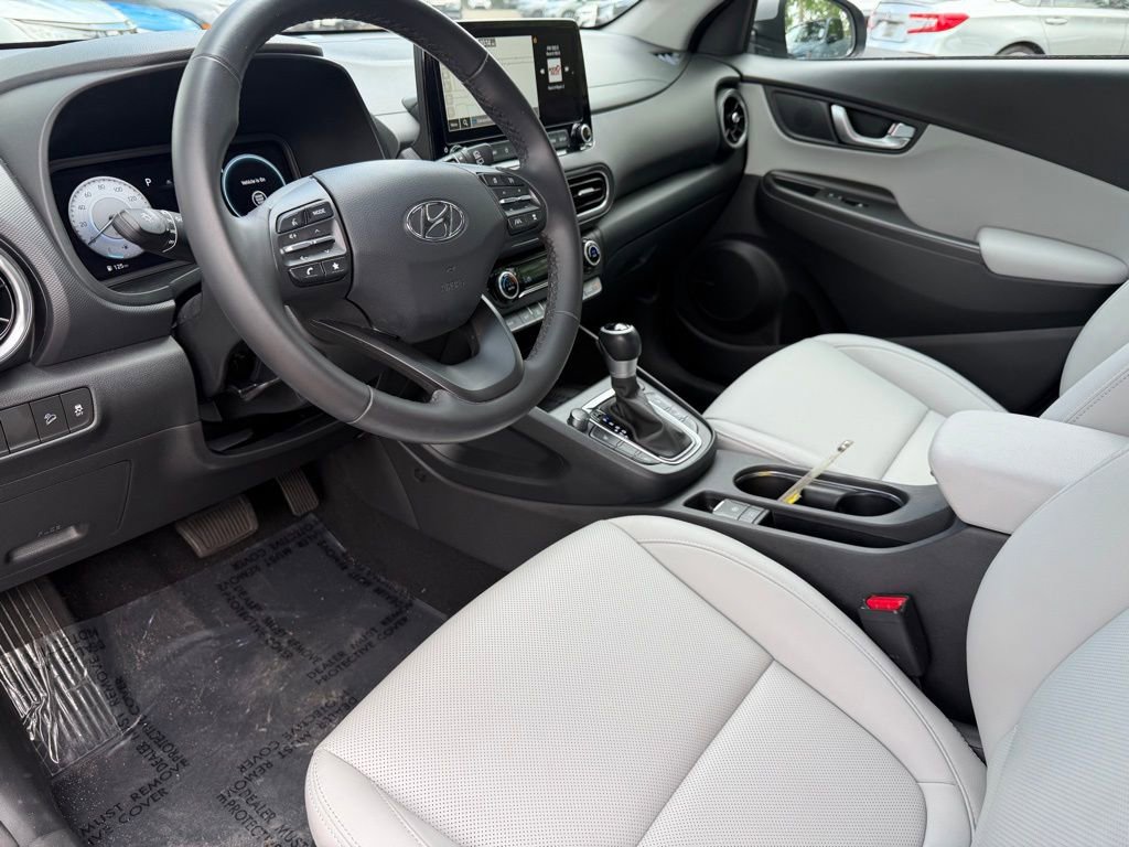 Used 2023 Hyundai Kona Limited image 20