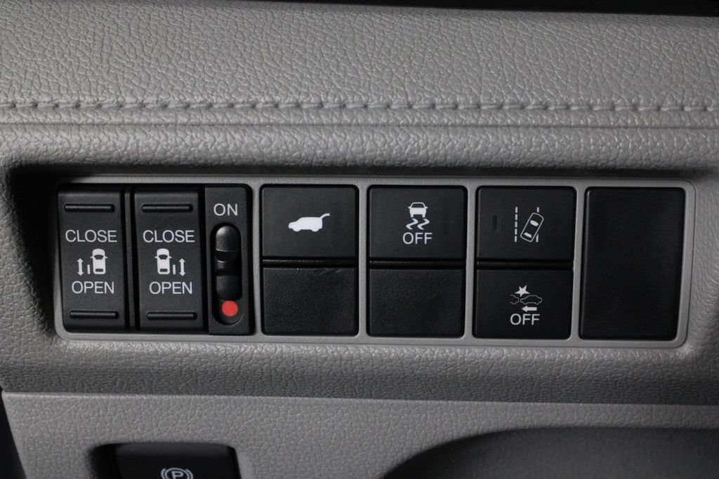 Used 2018 Honda Odyssey EX-L image 25