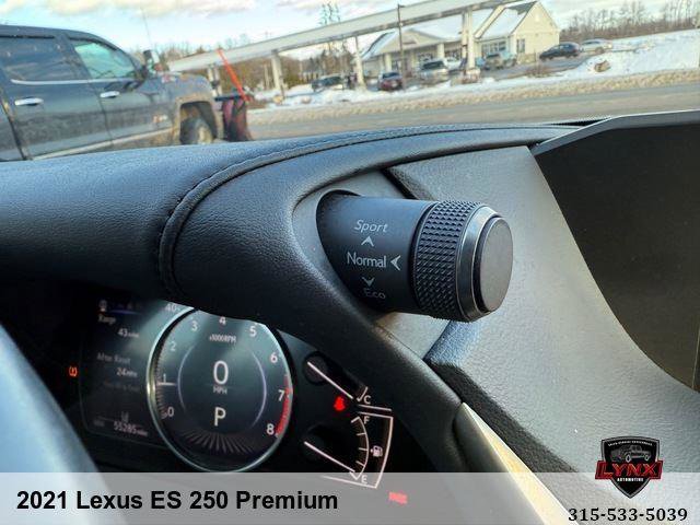 Used 2021 Lexus ES 250 w/ Premium Package image 37