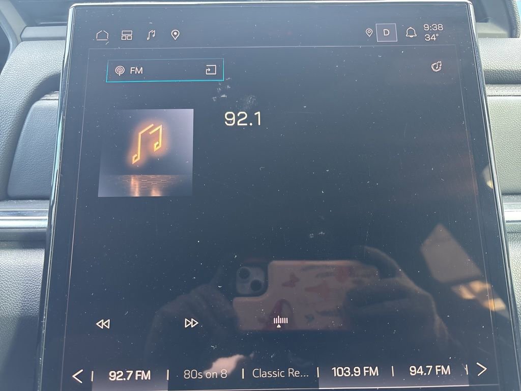 Used 2025 GMC Terrain Elevation image 32