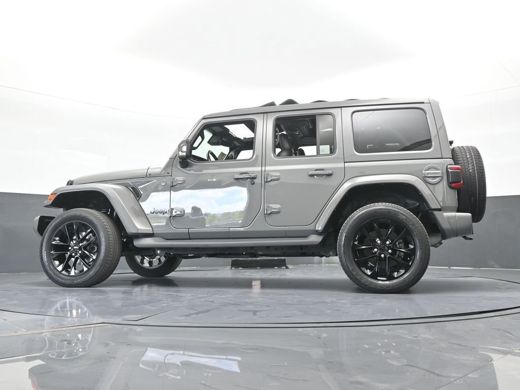 Used 2022 Jeep Wrangler Unlimited Sahara AWD/4WD image 63