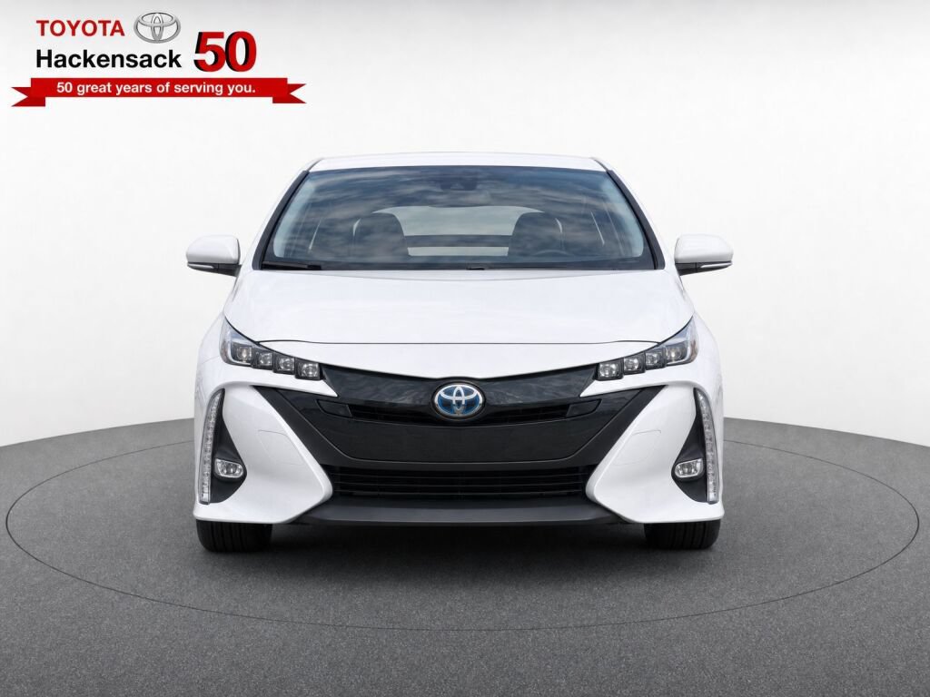 Used 2022 Toyota Prius Prime Limited FWD image 5