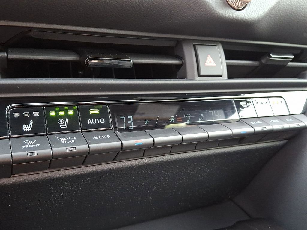 Used 2025 Toyota Crown Signia w/ Advanced Technology Package AWD/4WD image 17