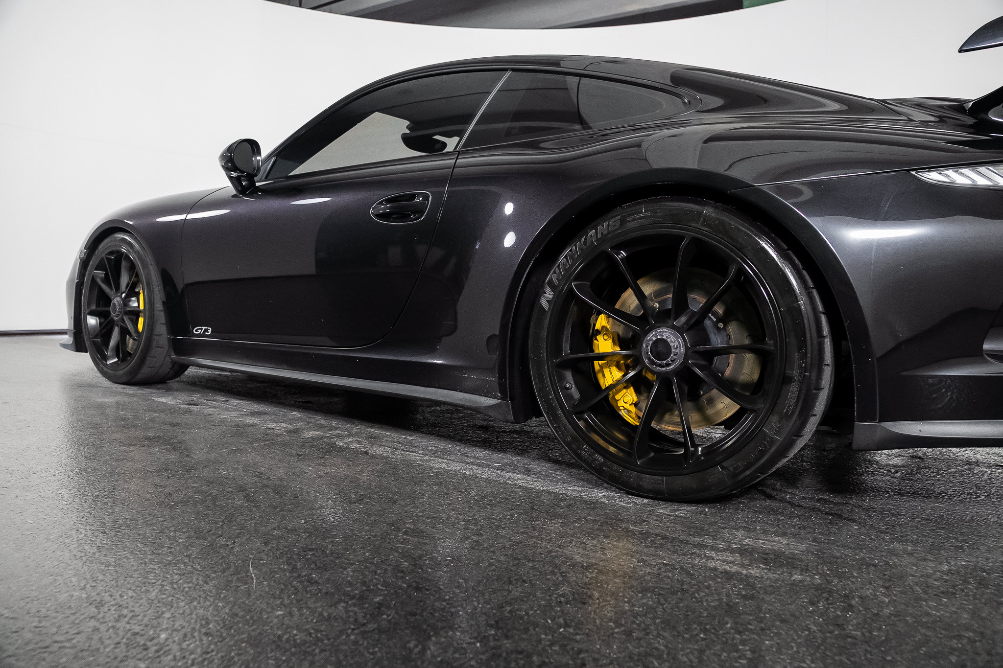 Used 2014 Porsche 911 GT3 w/ Sound Package Plus RWD image 20