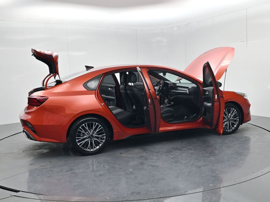 Certified 2023 Kia Forte GT-Line image 53