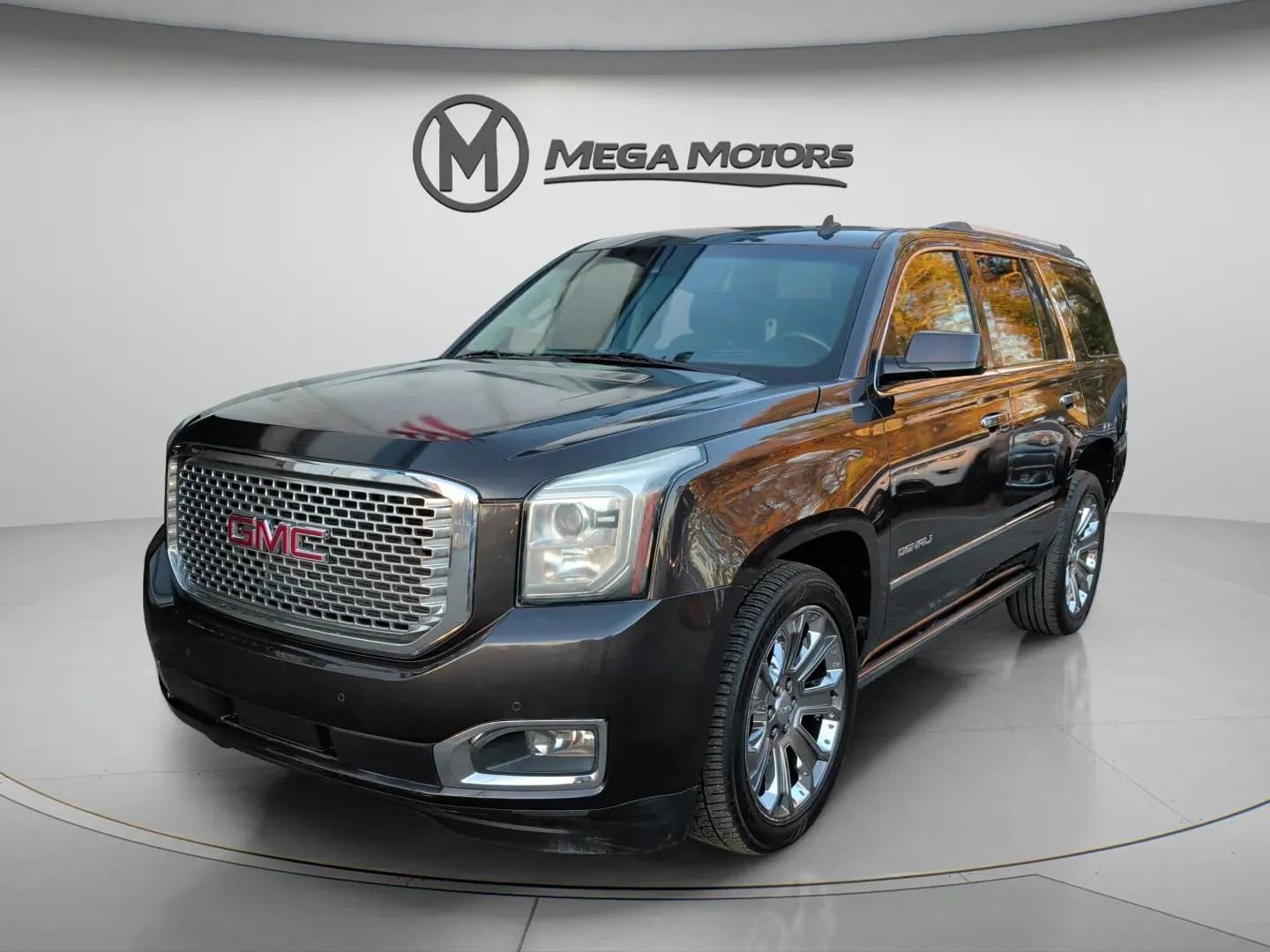 Used 2015 GMC Yukon Denali w/ Touring Package
