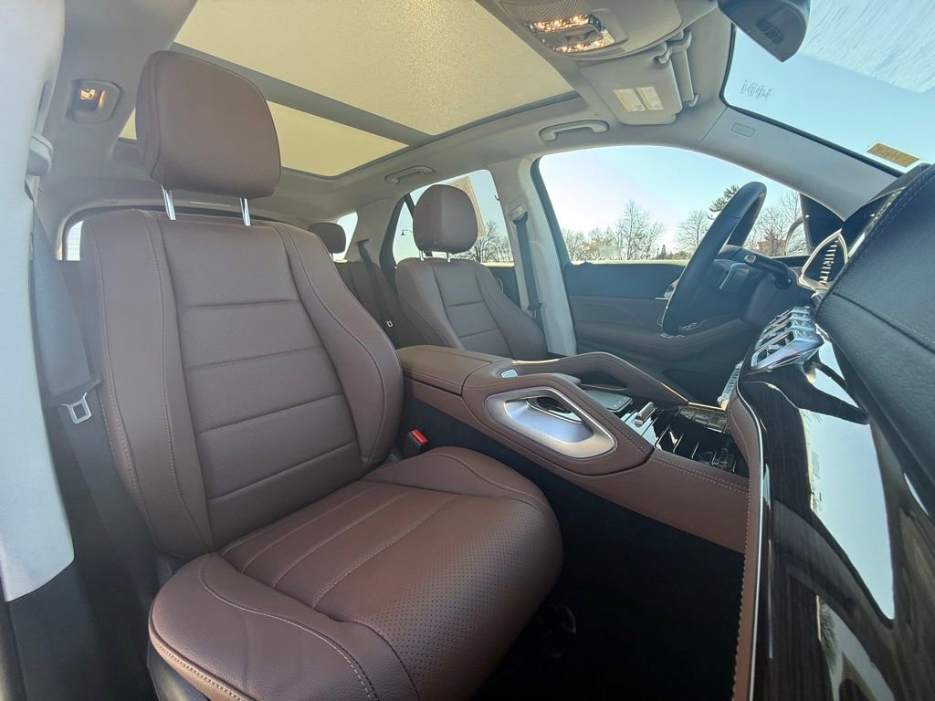 Used 2025 Mercedes-Benz GLE 350 4MATIC image 32