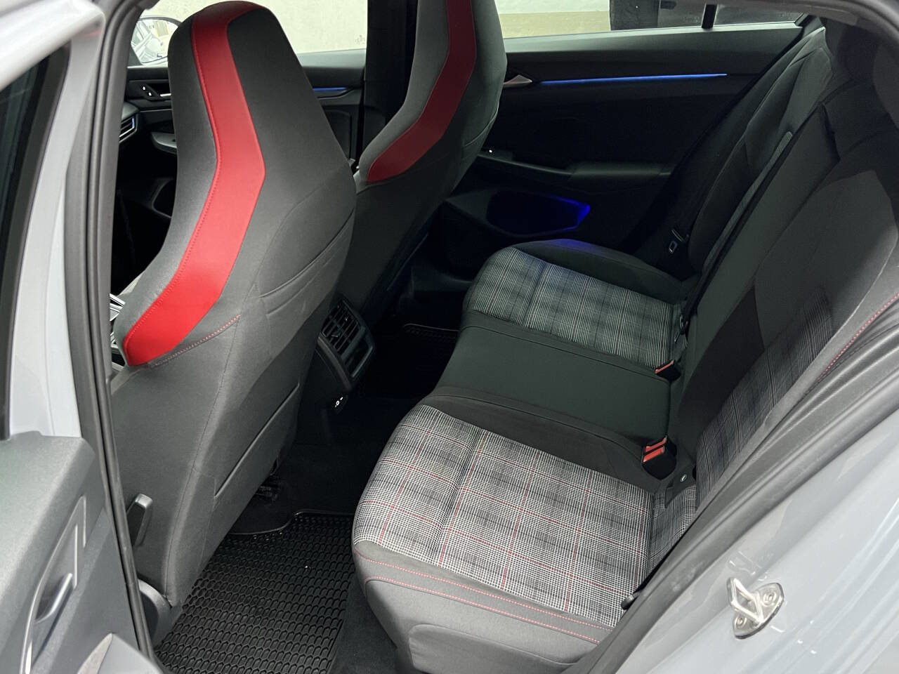 Used 2023 Volkswagen GTI SE image 18