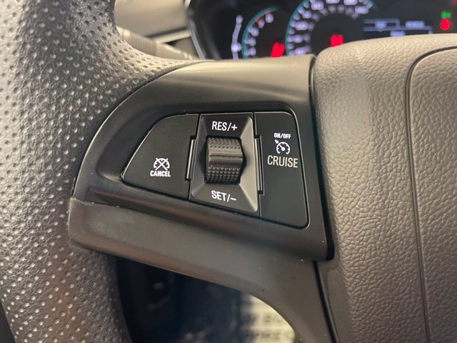 Used 2021 Chevrolet Trax LT FWD image 19
