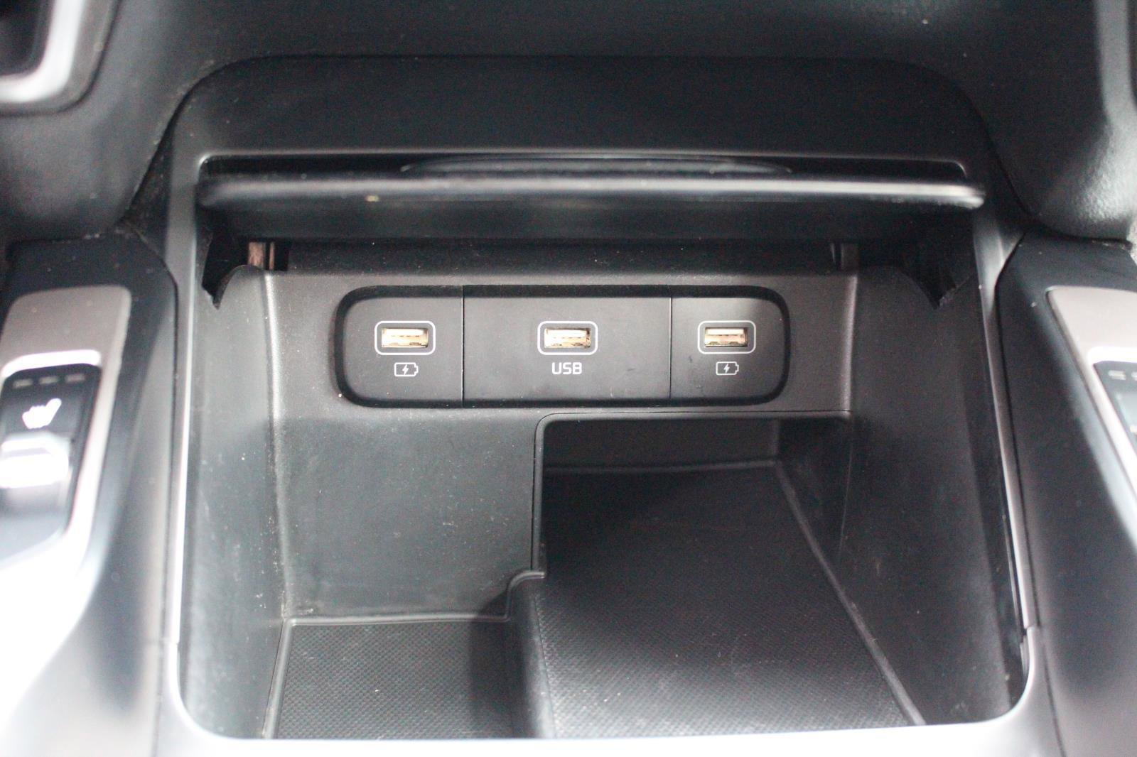 Used 2022 Kia Sorento S image 23