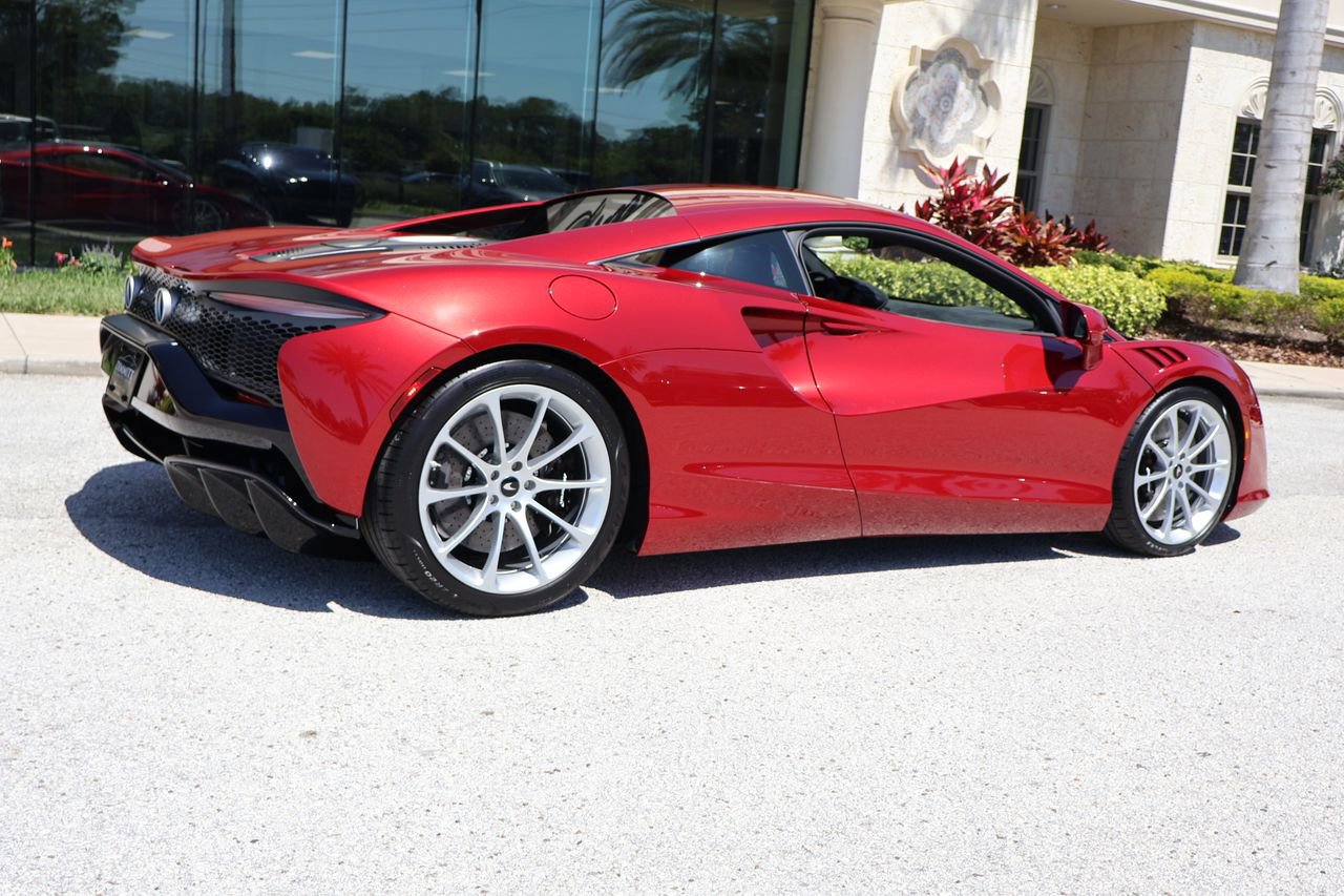 New 2026 McLaren Artura image 5