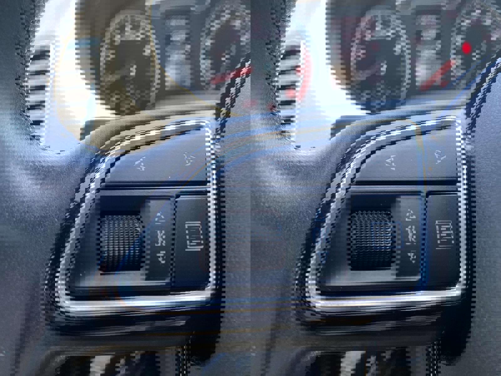 Used 2018 Audi Q3 2.0T Premium Plus w/ Premium Plus Package FWD image 21