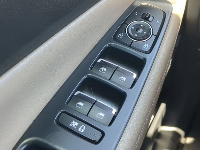 Used 2020 Hyundai Santa Fe Limited AWD/4WD image 24