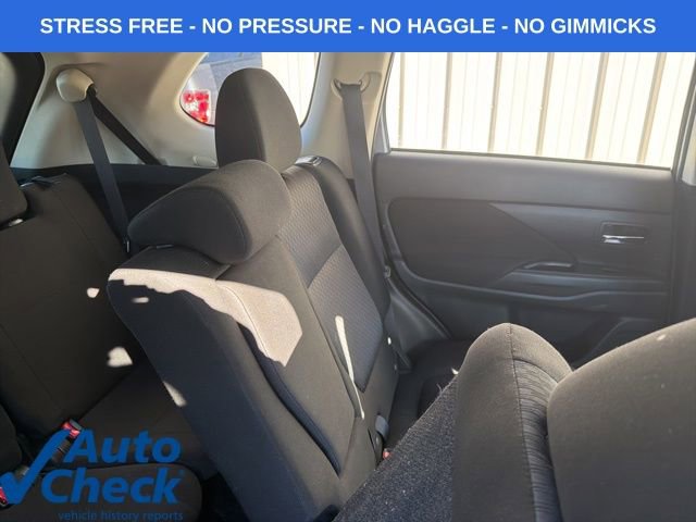 Used 2014 Mitsubishi Outlander ES FWD image 31