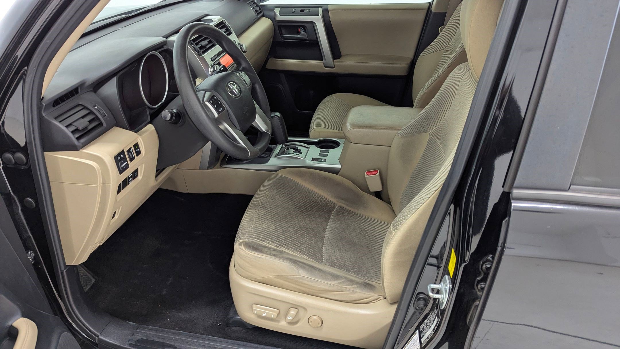 Used 2010 Toyota 4Runner SR5 image 5