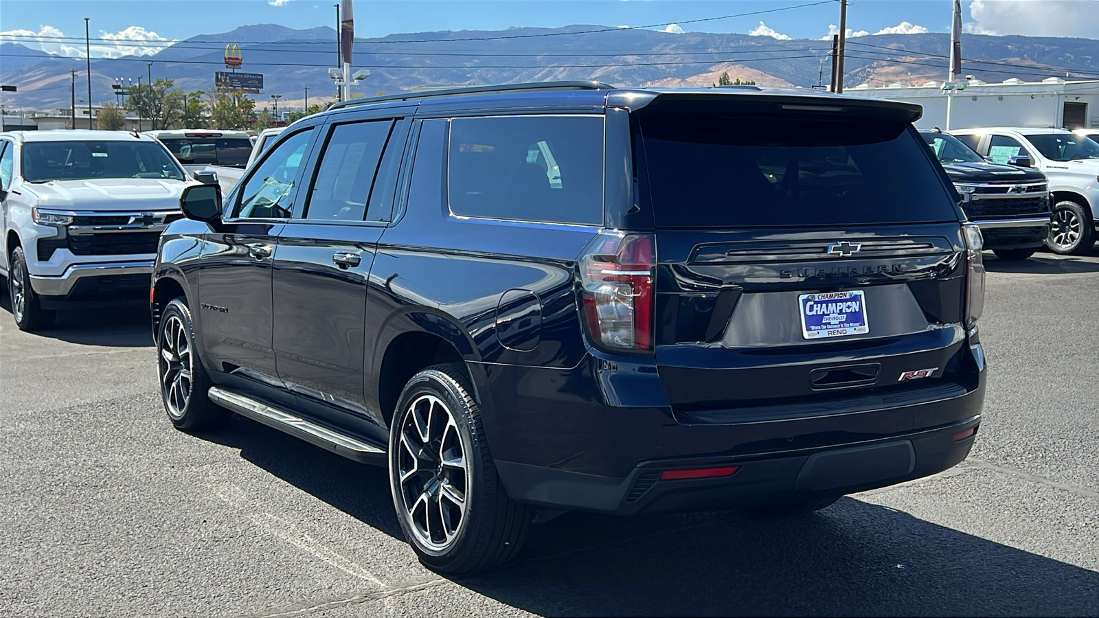 Certified 2023 Chevrolet Suburban RST AWD/4WD image 7