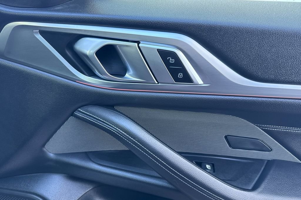 Used 2023 BMW i4 eDrive35 image 19