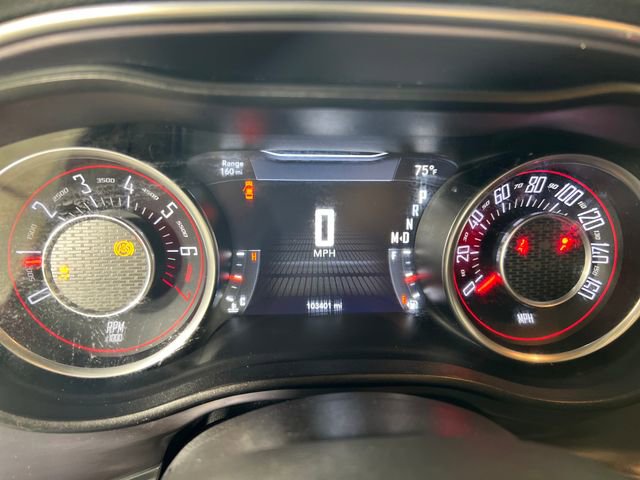 Used 2015 Dodge Challenger SXT image 16