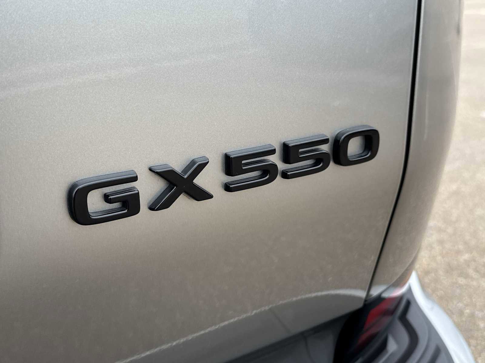 Used 2024 Lexus GX 550 image 11