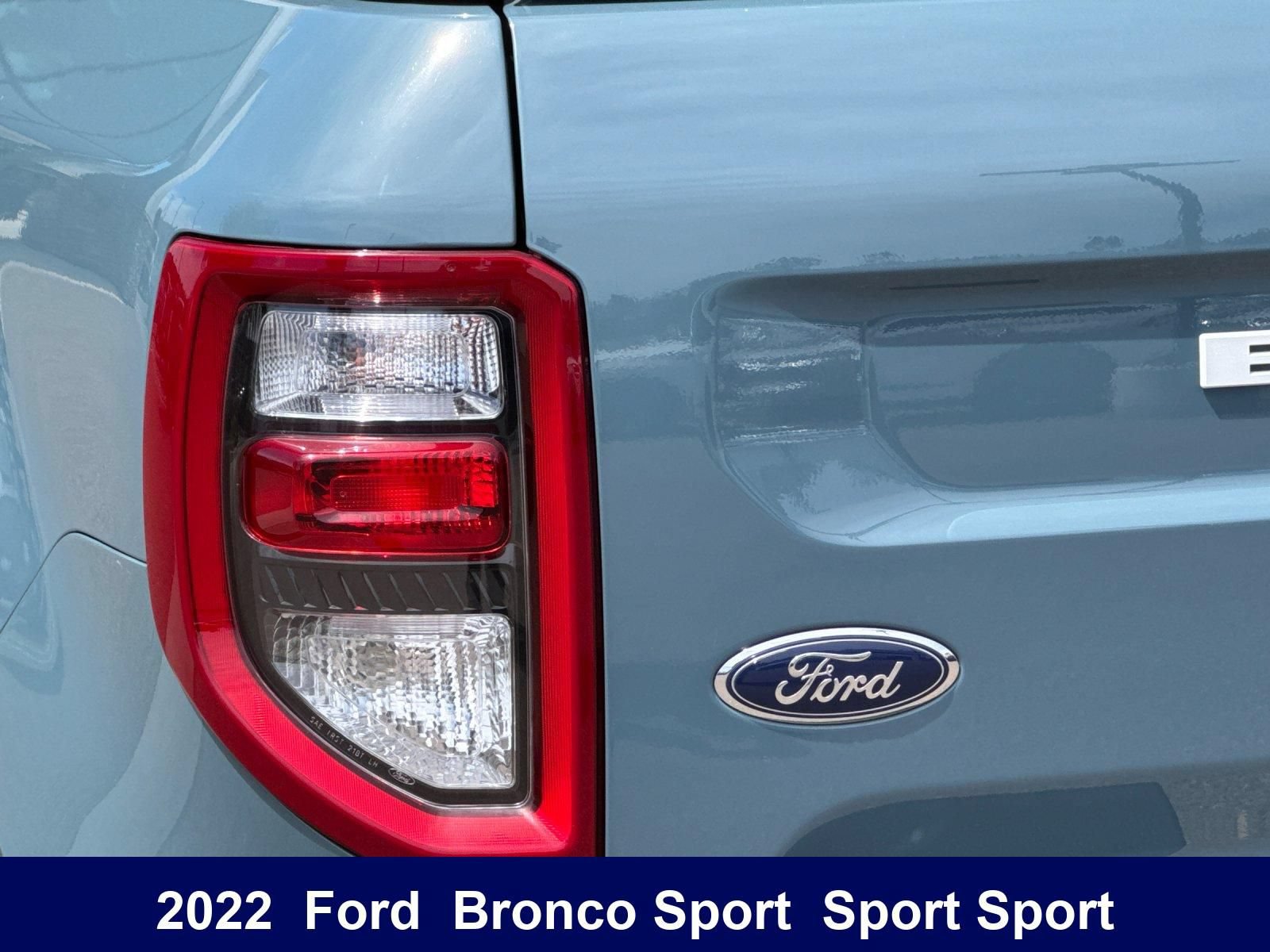 Used 2022 Ford Bronco Sport Outer Banks w/ Tech Package AWD/4WD image 35