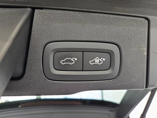 Certified 2024 Volvo XC60 B5 Core w/ Climate Package AWD/4WD image 22