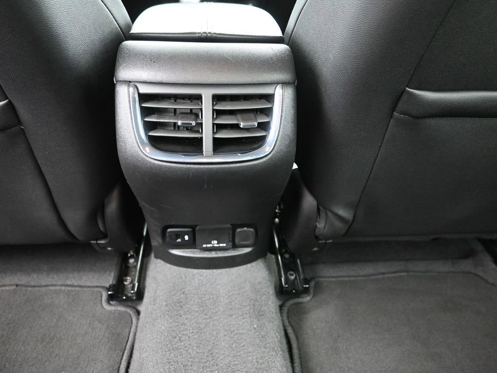 Used 2024 Chevrolet Malibu LT image 23