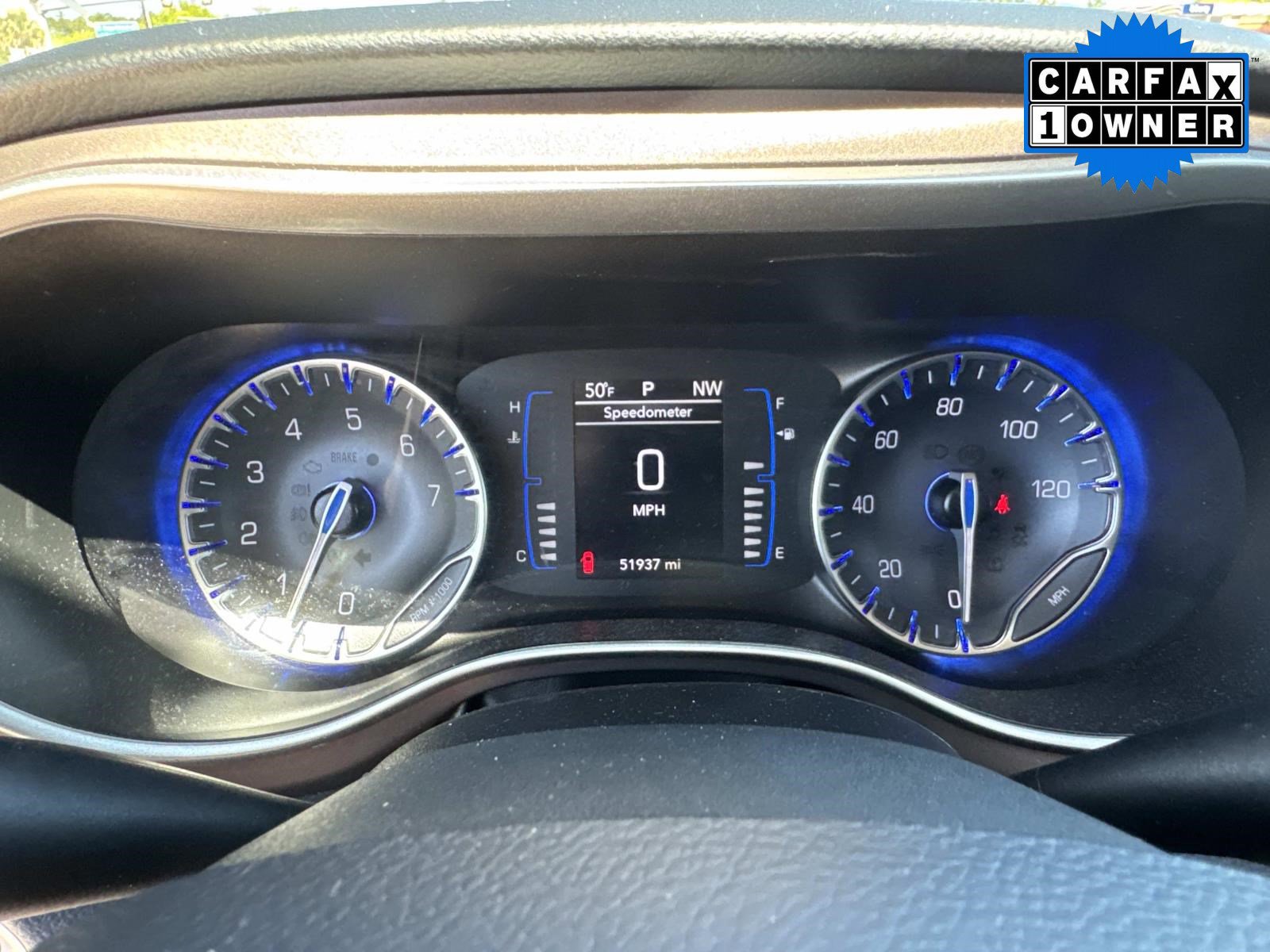 Used 2024 Chrysler Voyager LX image 33