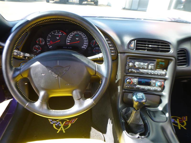 Used 1998 Chevrolet Corvette Convertible w/ Memory Pkg RWD image 16