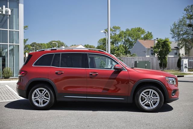 Used 2023 Mercedes-Benz GLB 250 4MATIC image 4