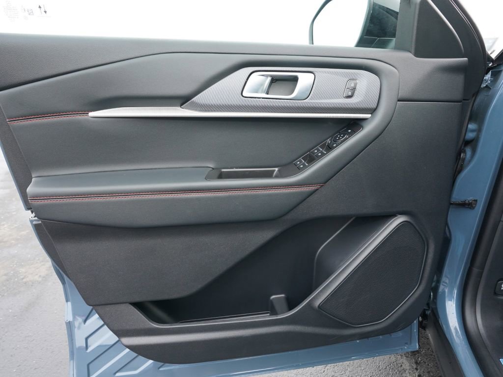 New 2026 Ford Explorer ST-Line image 18
