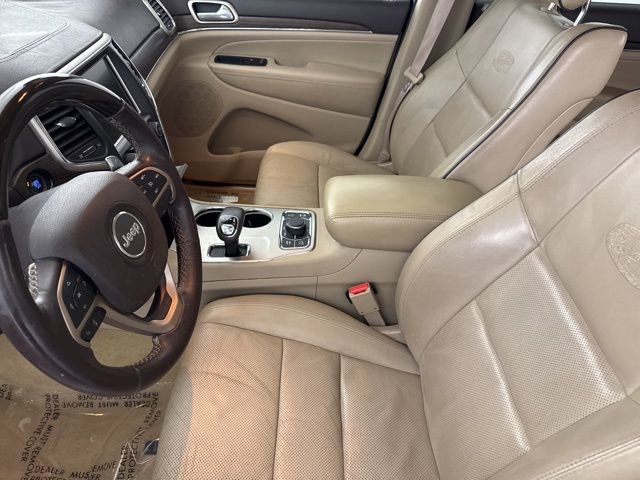 Used 2014 Jeep Grand Cherokee Overland AWD/4WD image 22
