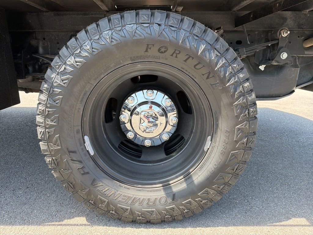 Used 2024 RAM 3500 Tradesman w/ Chrome Appearance Group AWD/4WD image 12