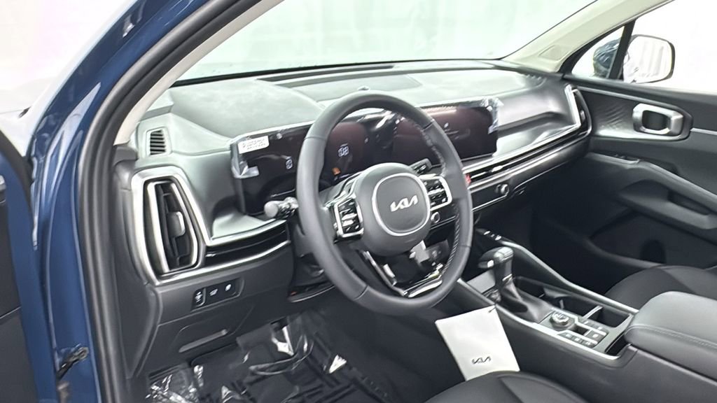 New 2025 Kia Sorento EX w/ Panoramic Sunroof Package image 37