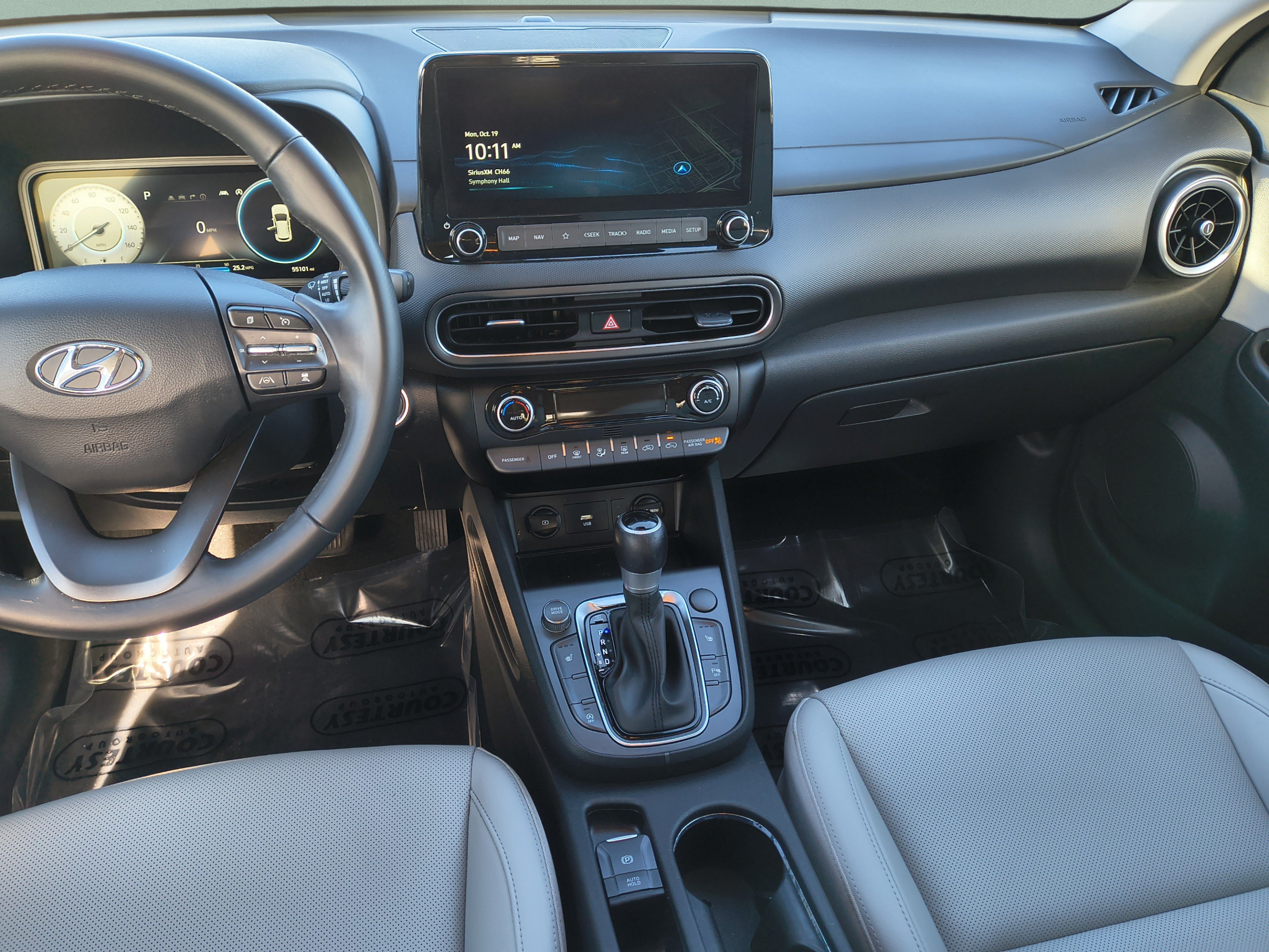 Certified 2022 Hyundai Kona Limited FWD image 12