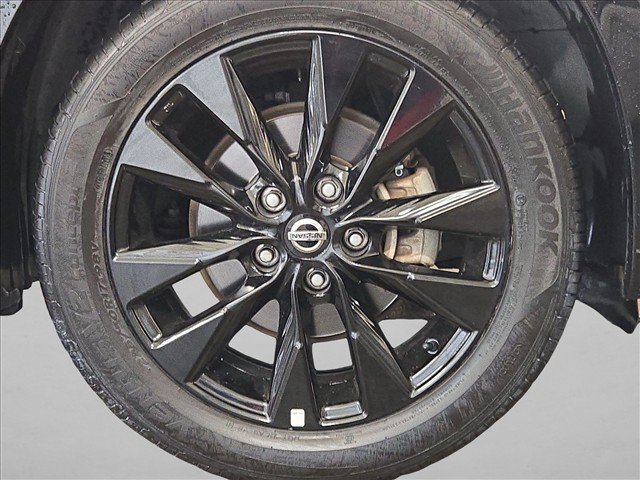 Used 2018 Nissan Sentra SR w/ Technology Package FWD image 21
