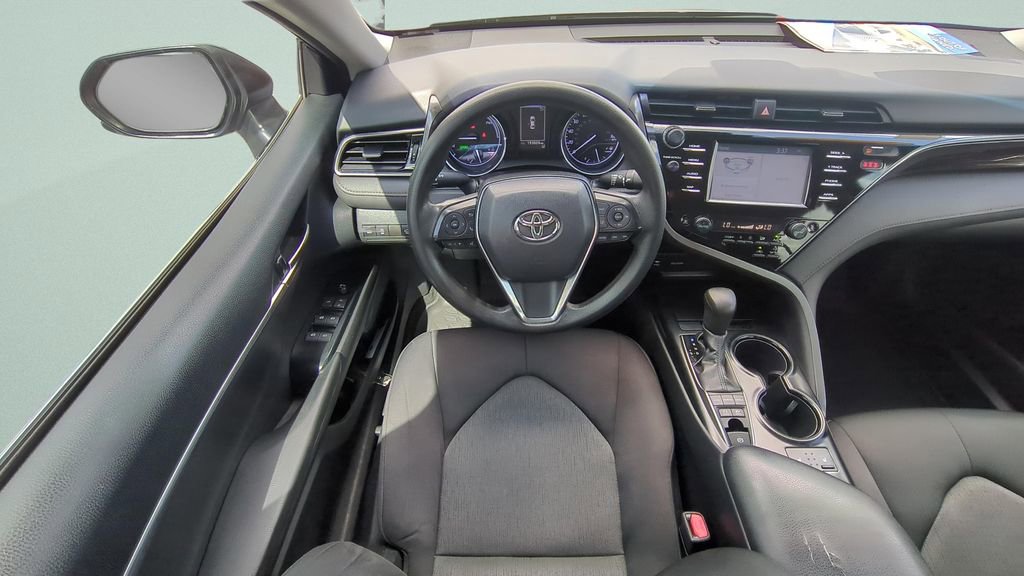 Used 2019 Toyota Camry LE image 19