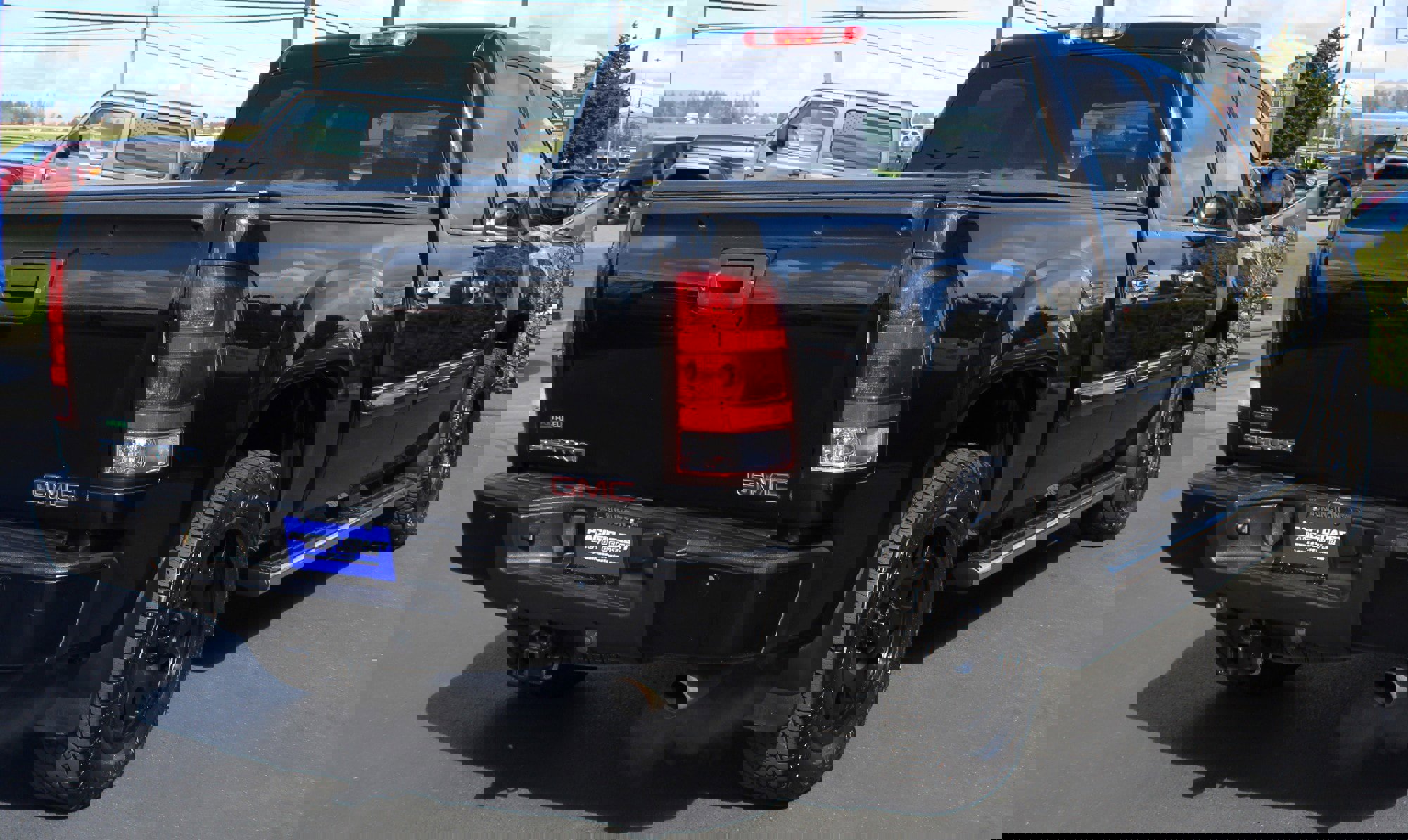 Used 2010 GMC Sierra 1500 Denali image 6