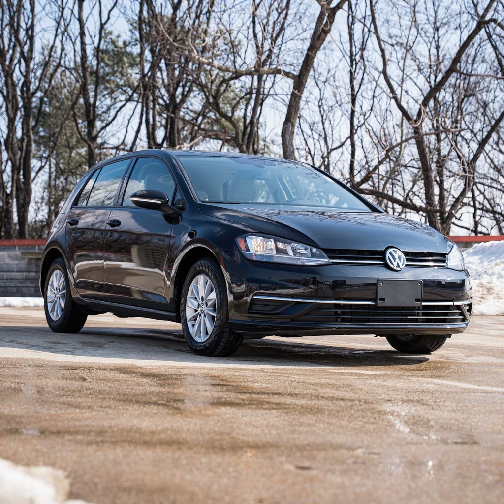 Used 2018 Volkswagen Golf S image 7