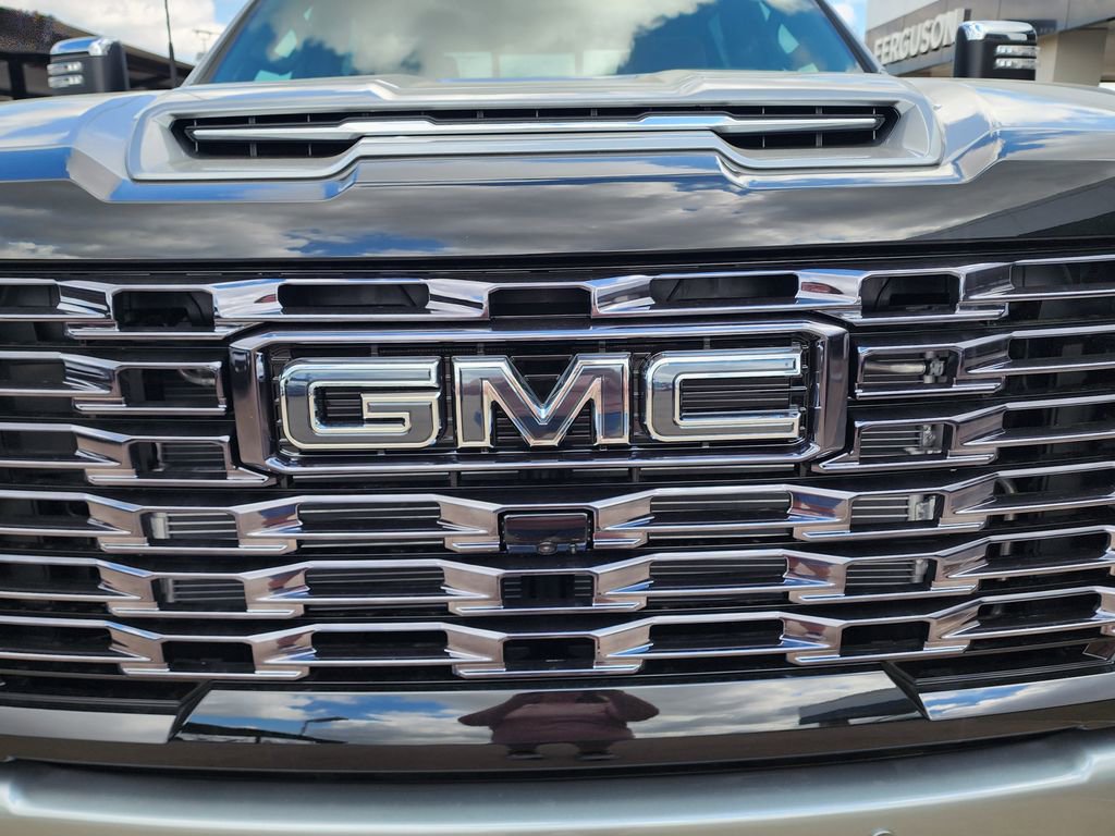 New 2026 GMC Sierra 3500 Denali Ultimate image 9