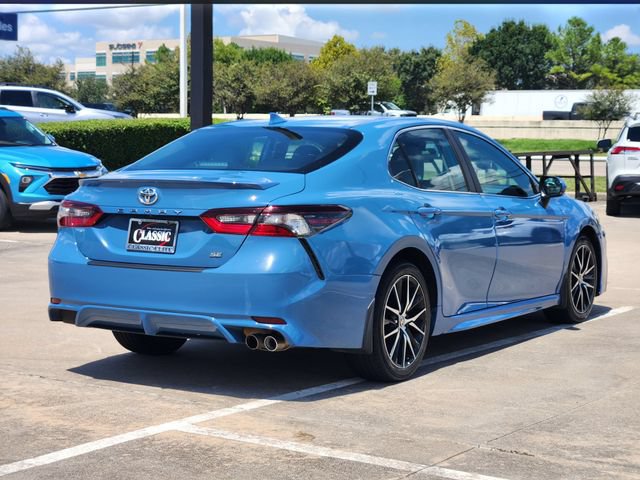 Used 2024 Toyota Camry SE w/ Cold Weather Package FWD image 7