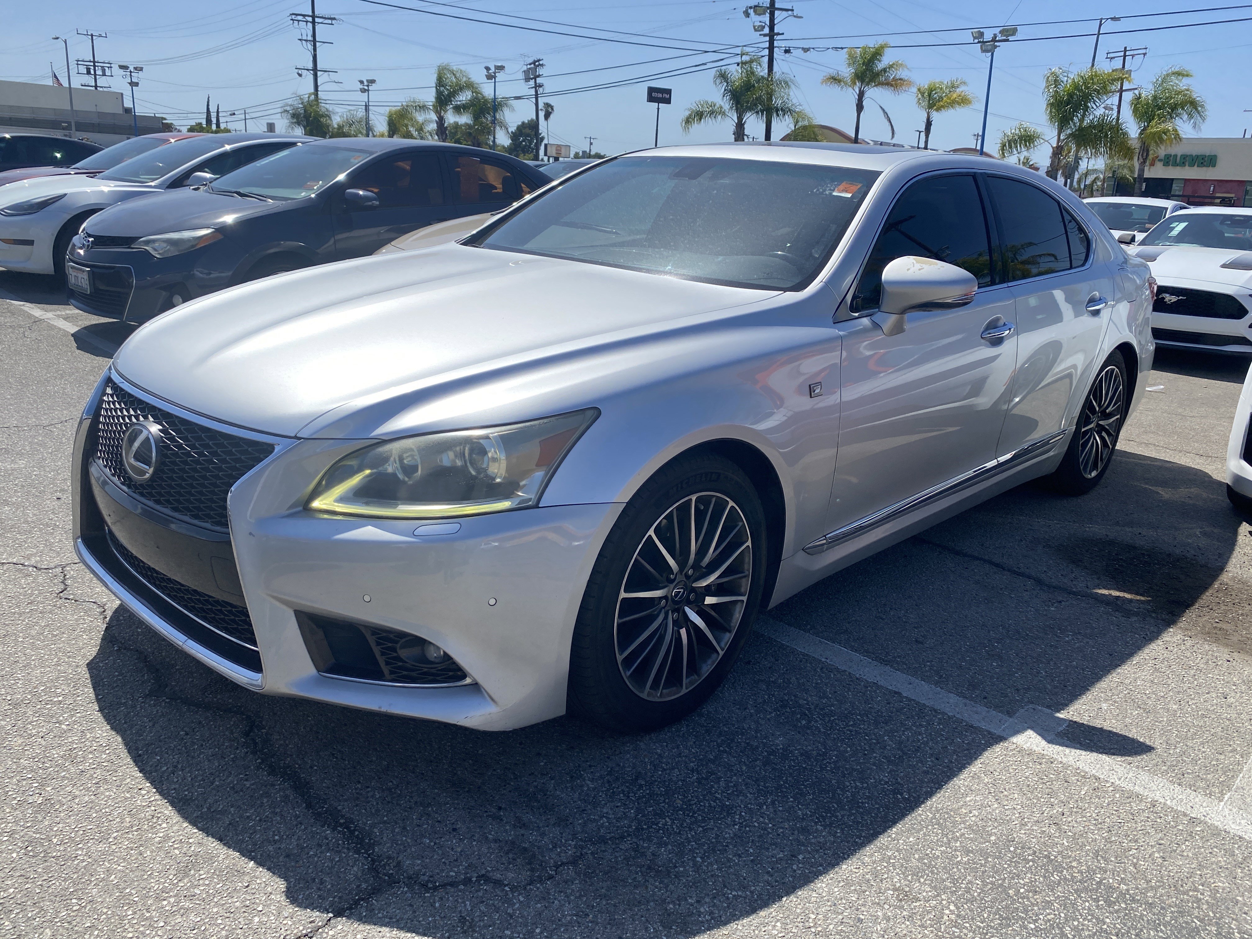 Used 2013 Lexus LS 460 w/ F-Sport Pkg RWD image 2