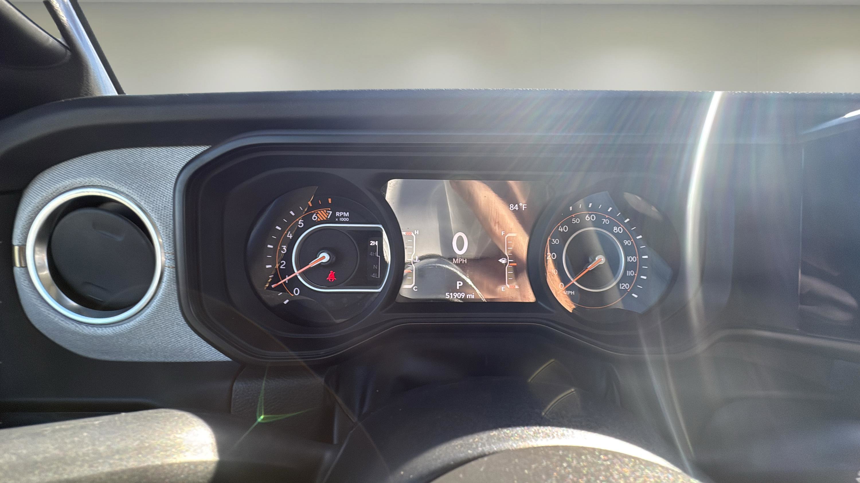 Used 2024 Jeep Wrangler Sahara AWD/4WD image 12
