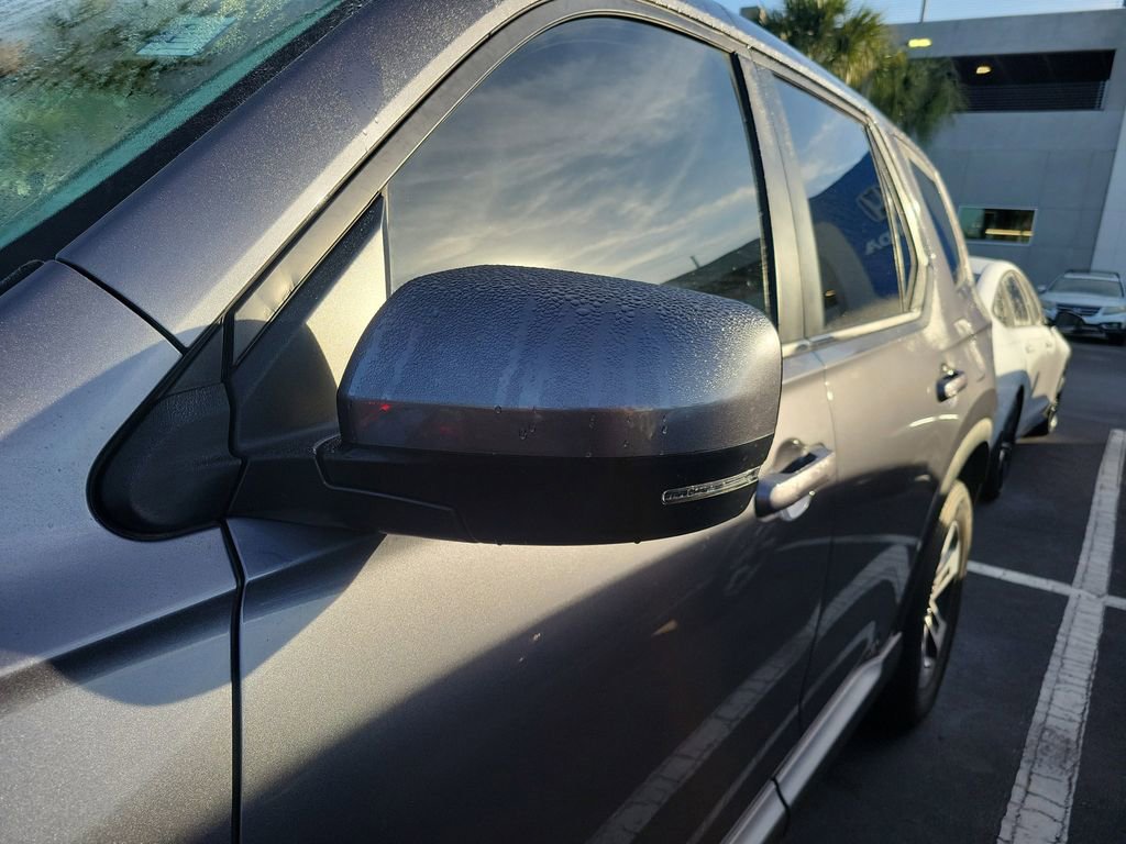 Used 2023 Honda Pilot EX-L image 6