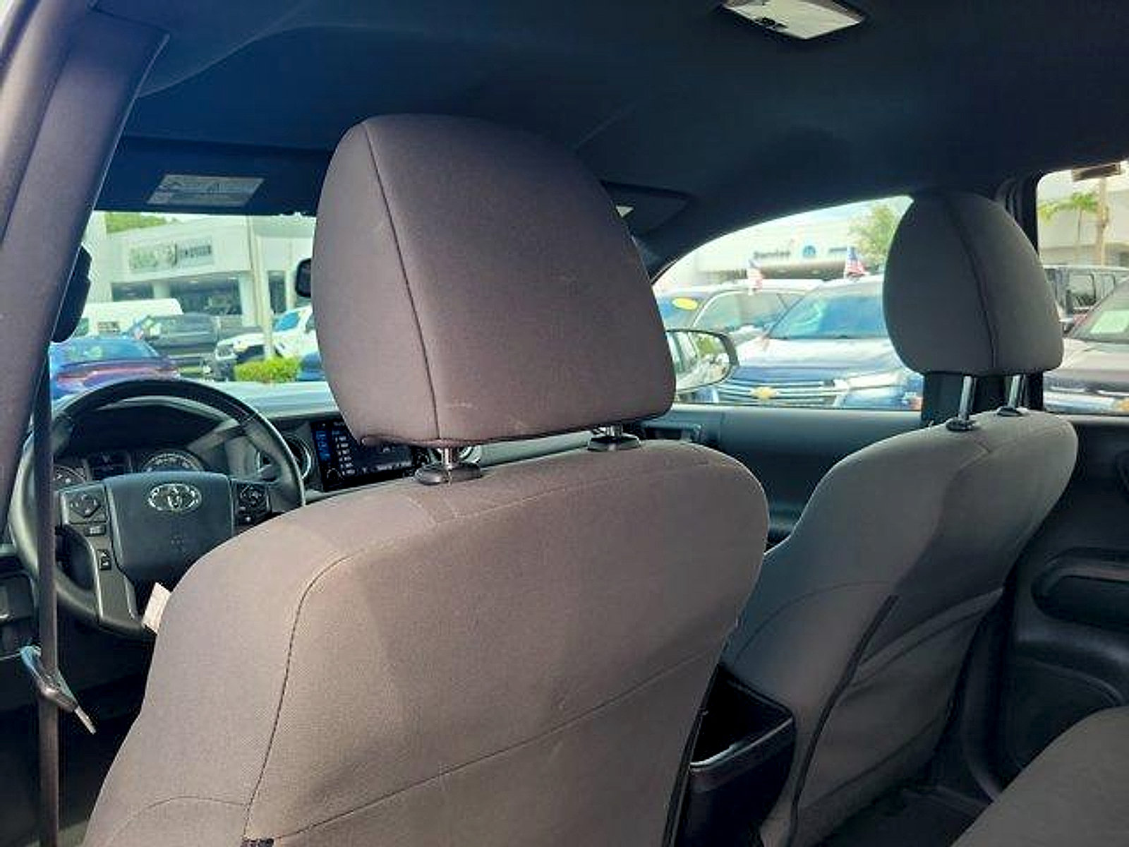 Used 2016 Toyota Tacoma TRD Sport w/ Towing Package RWD image 14
