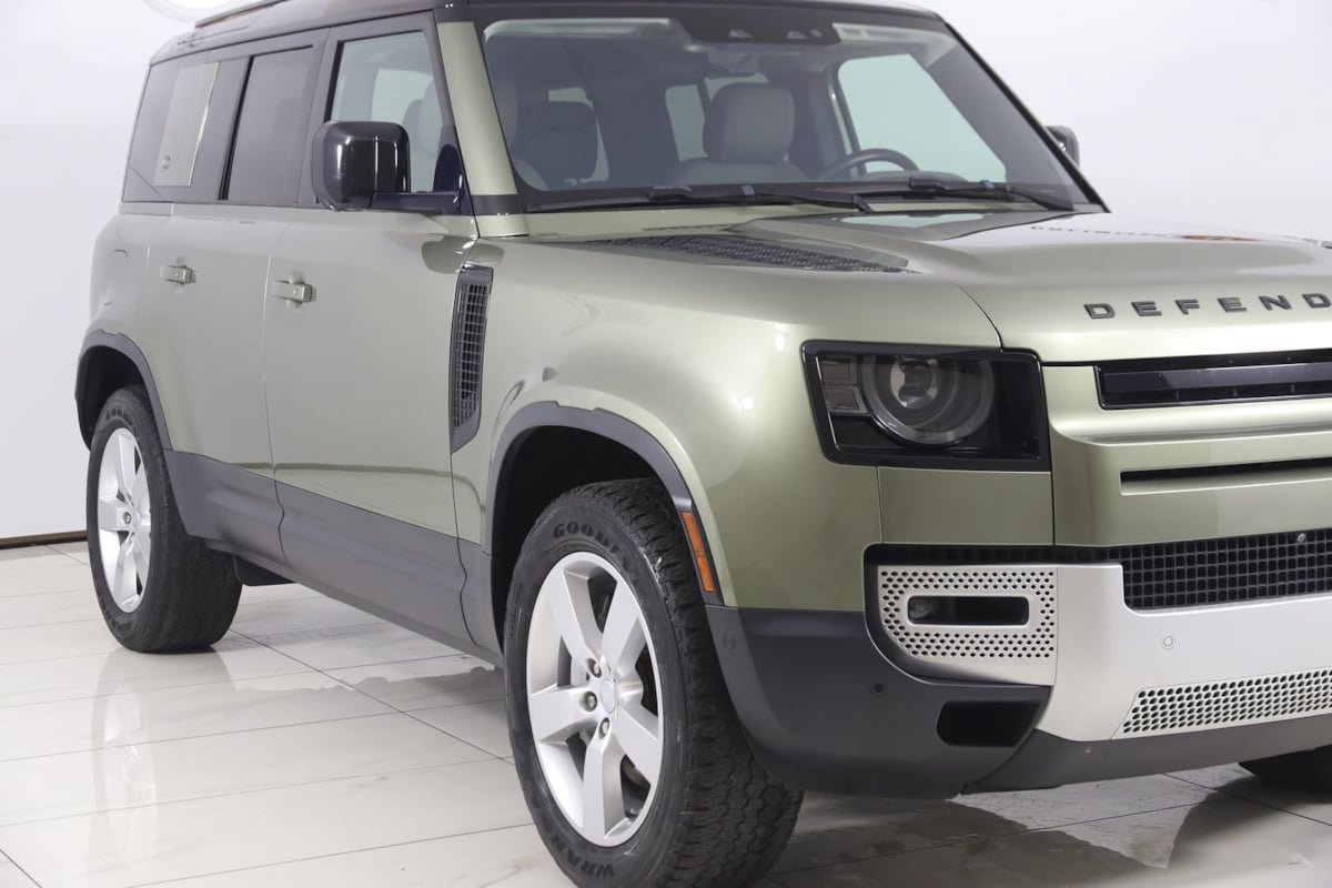 Used 2020 Land Rover Defender 110 First Edition AWD/4WD image 40
