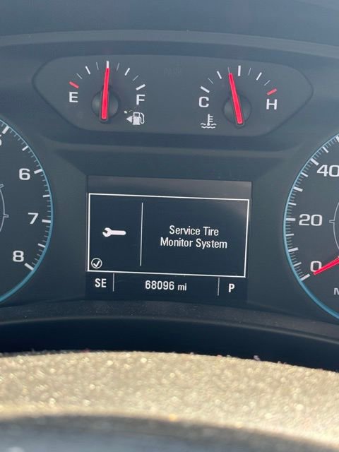 Used 2020 Chevrolet Equinox LS image 4