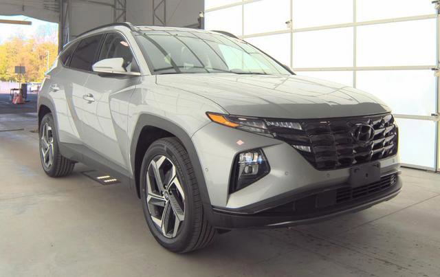 Used 2023 Hyundai Tucson Limited AWD/4WD image 2