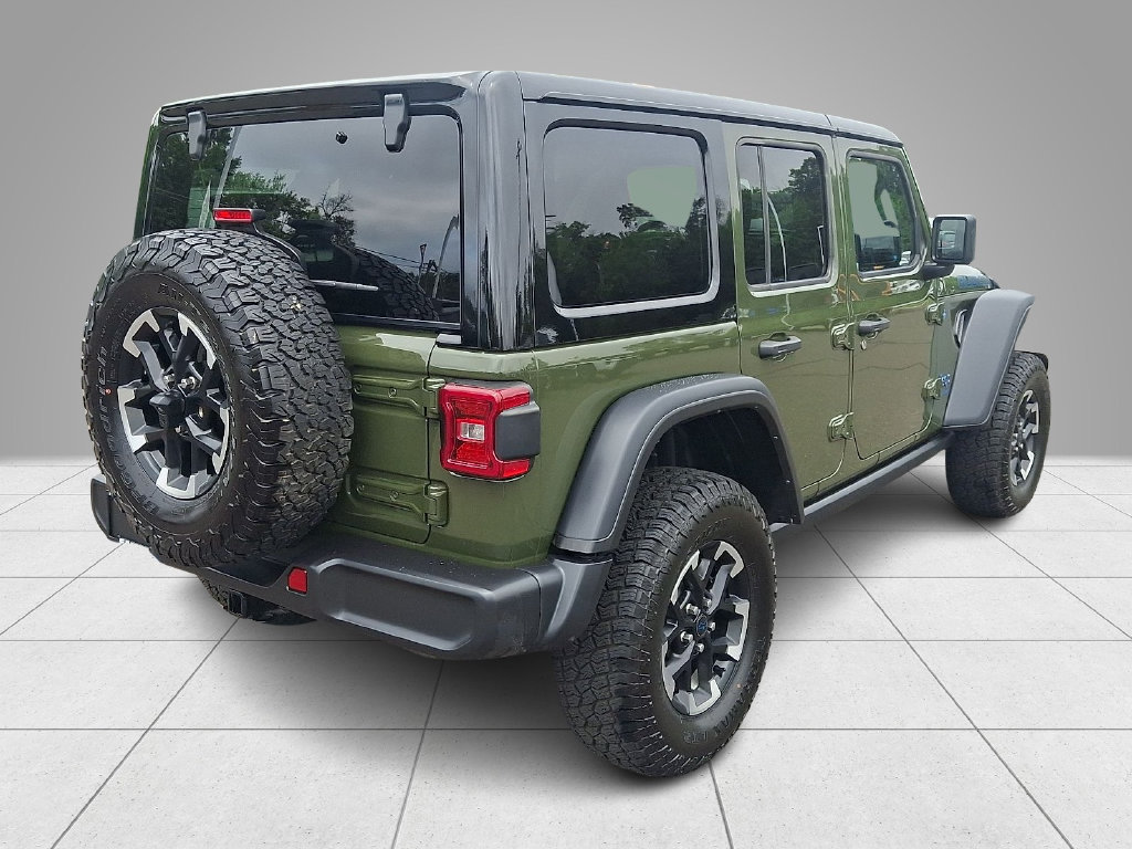 Used 2024 Jeep Wrangler Unlimited Rubicon 4xe AWD/4WD image 5