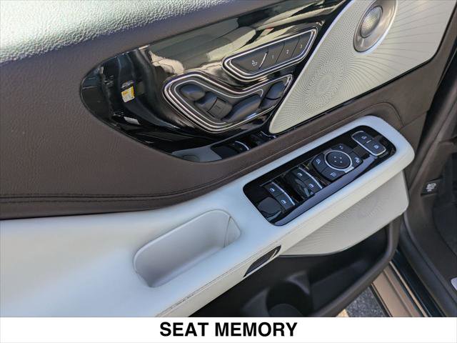 Used 2023 Lincoln Aviator Black Label w/ Dynamic Handling Package AWD/4WD image 11